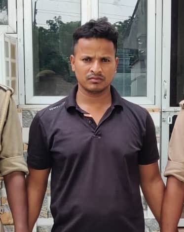 Deal struck to pass exam for 6 lakh; member of cheating gang arrested.