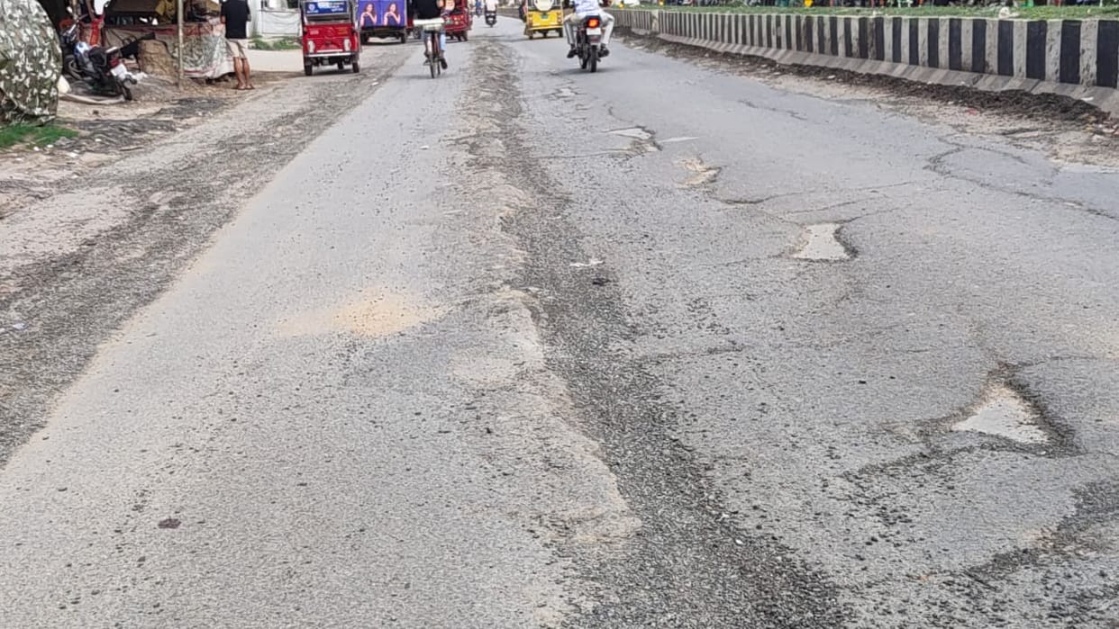 Patching work is over in just 20 days, the sound of pebbles on the road