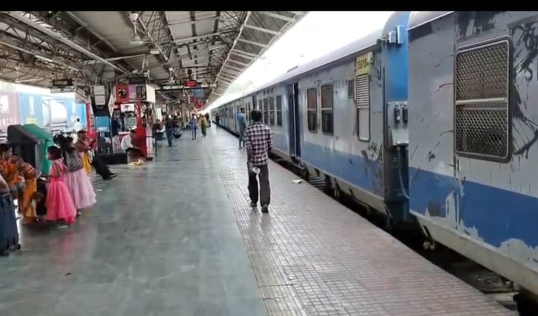 Big relief for rail passengers Special train will make 16 trips from Prayagraj to Visakhapatnam, schedule here