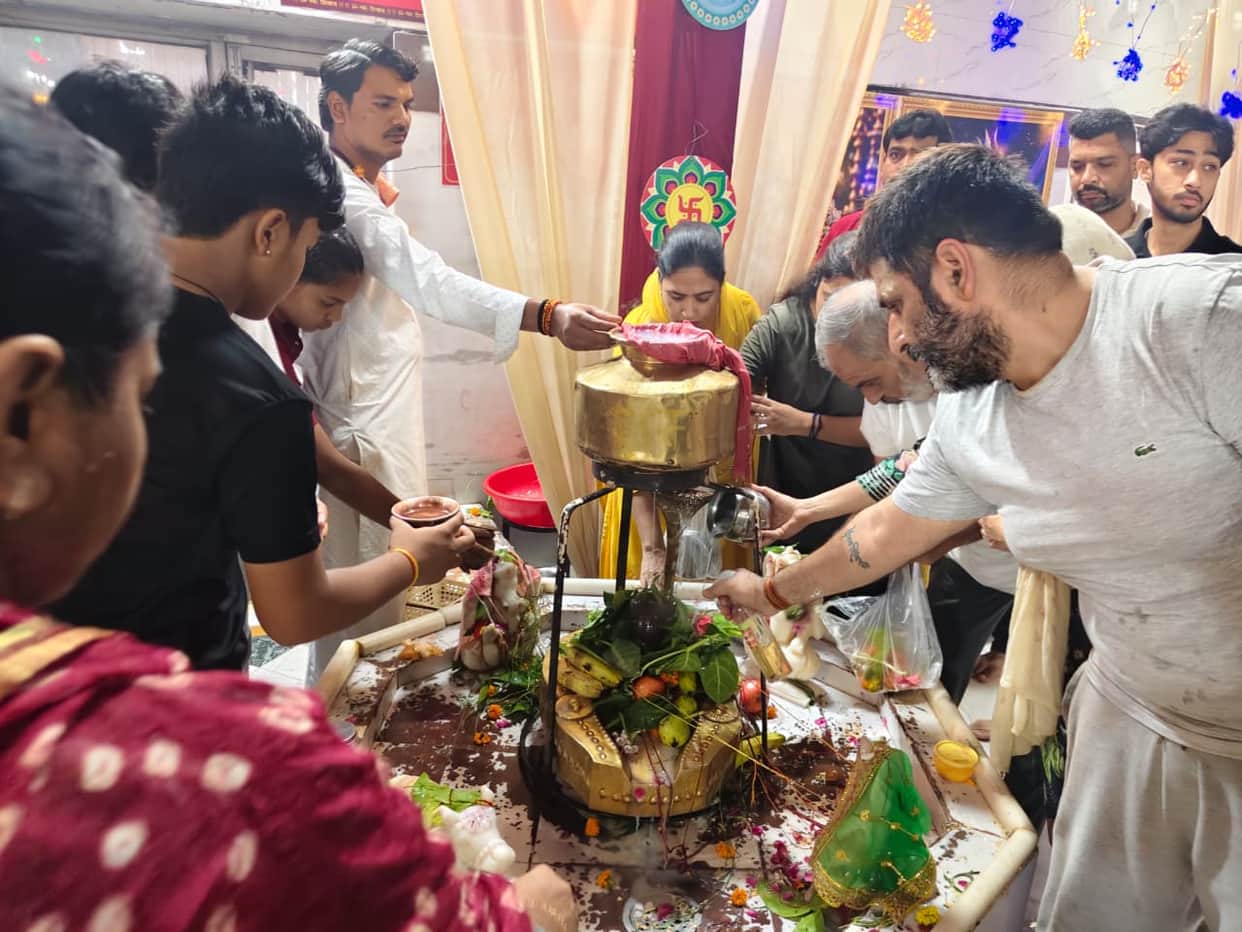 On Shivratri, Shiva temples resounded with chants of 'Har-Har Mahadev'.