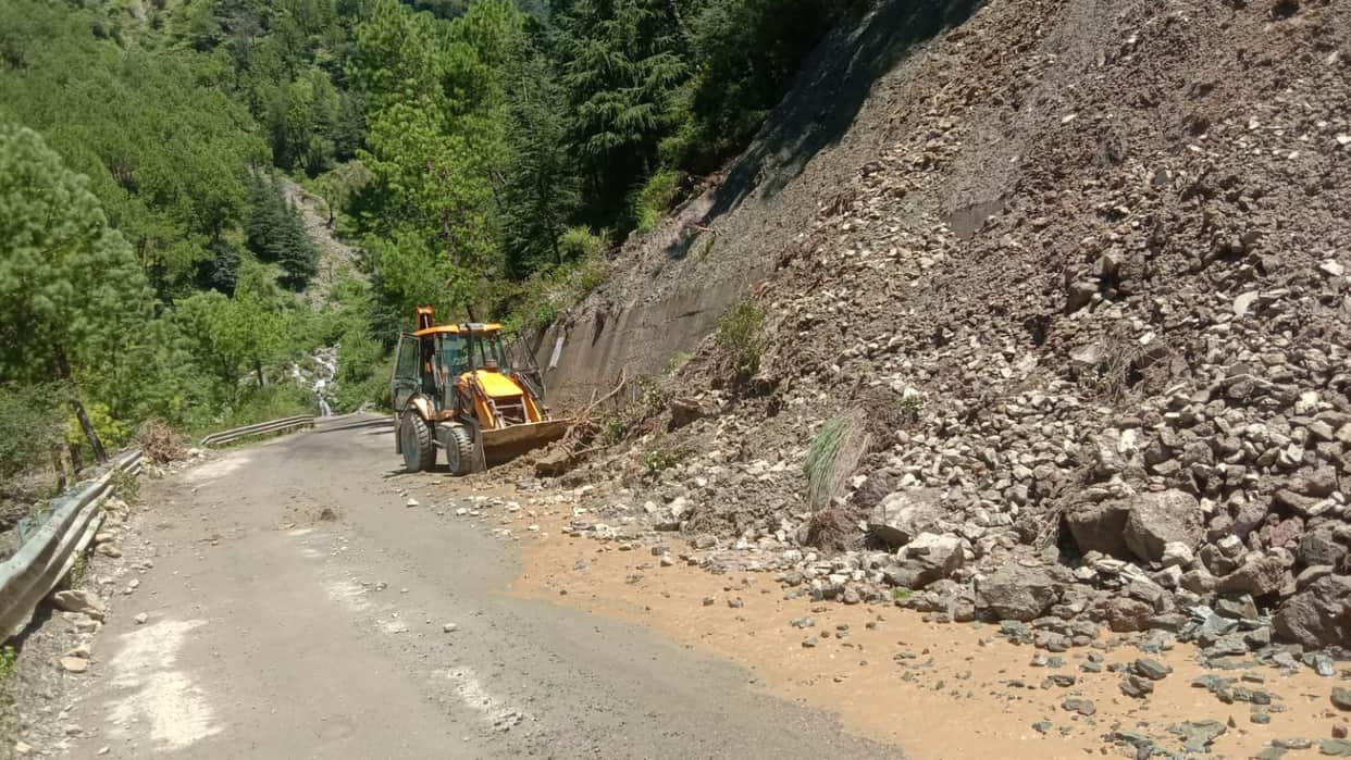 Mandi-Pathankot National Highway 154 restored after 17 hours.