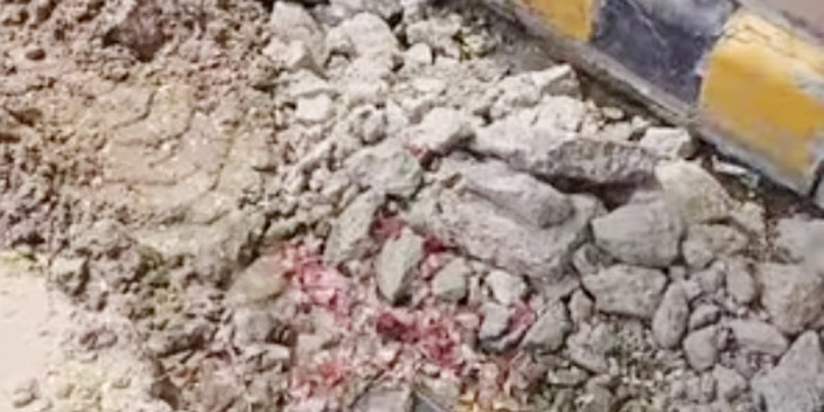 Connections severed during pipeline laying; traders distressed by waterlogging in front of shops