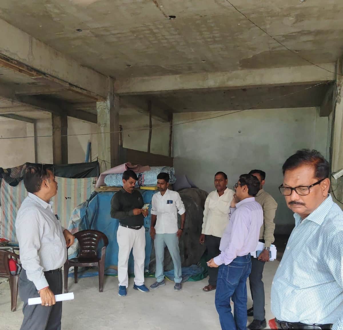 Irregularities found in buildings being constructed after demolishing houses, notices issued