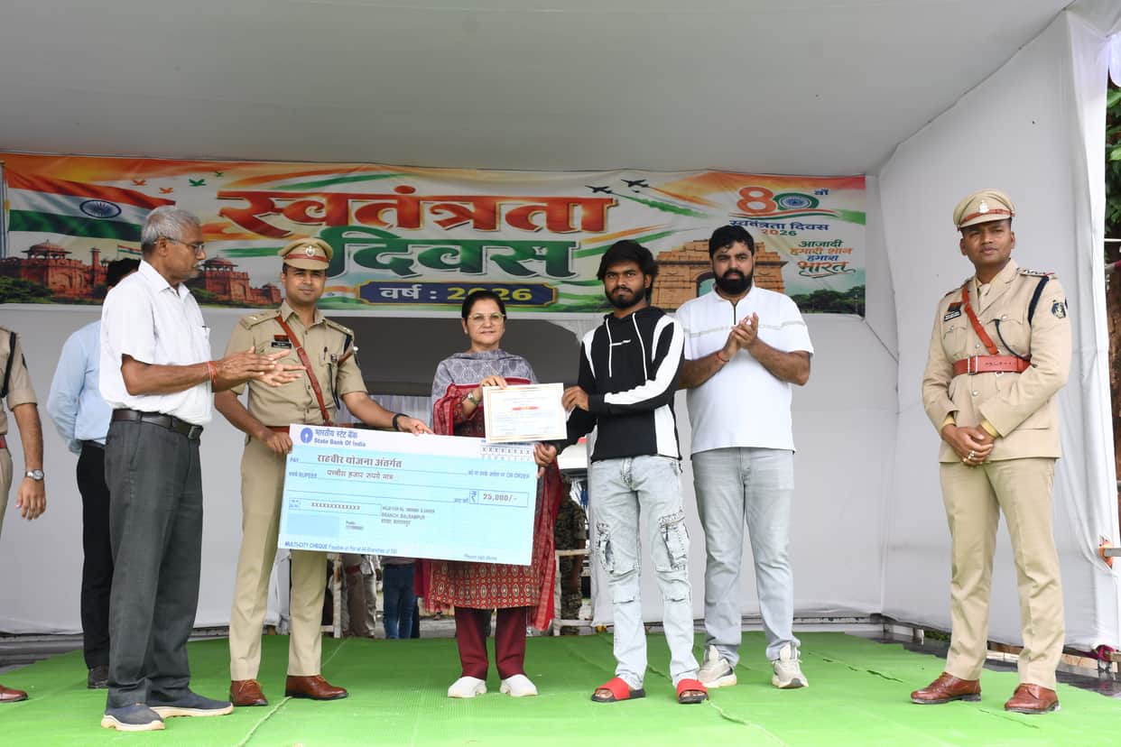 Extended a helping hand during a time of crisis; Collector and SP honored them with certificates of appreciati