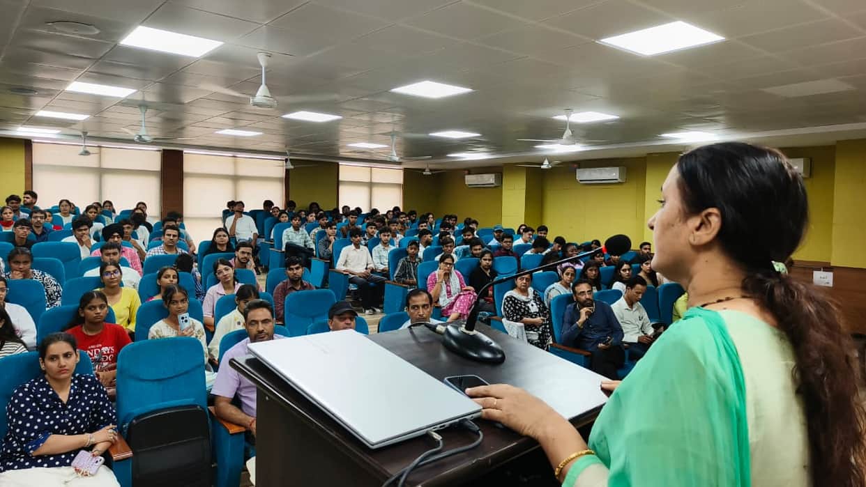Students took a pledge to stay away from ragging.