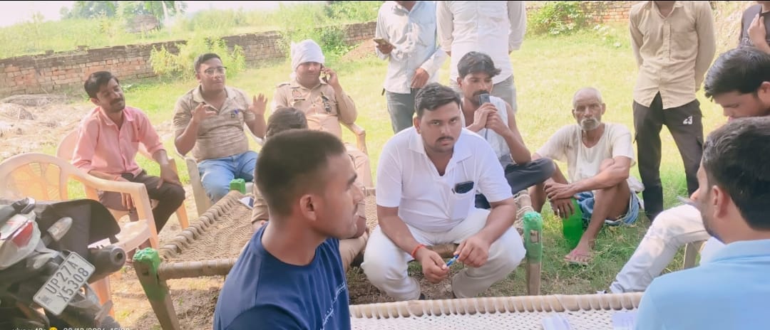 Junior Engineer who arrived to install the pole after three months was turned away.