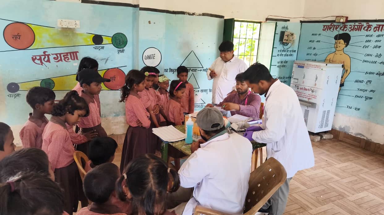 ICMR team camps in Belhatthi to tackle malaria.