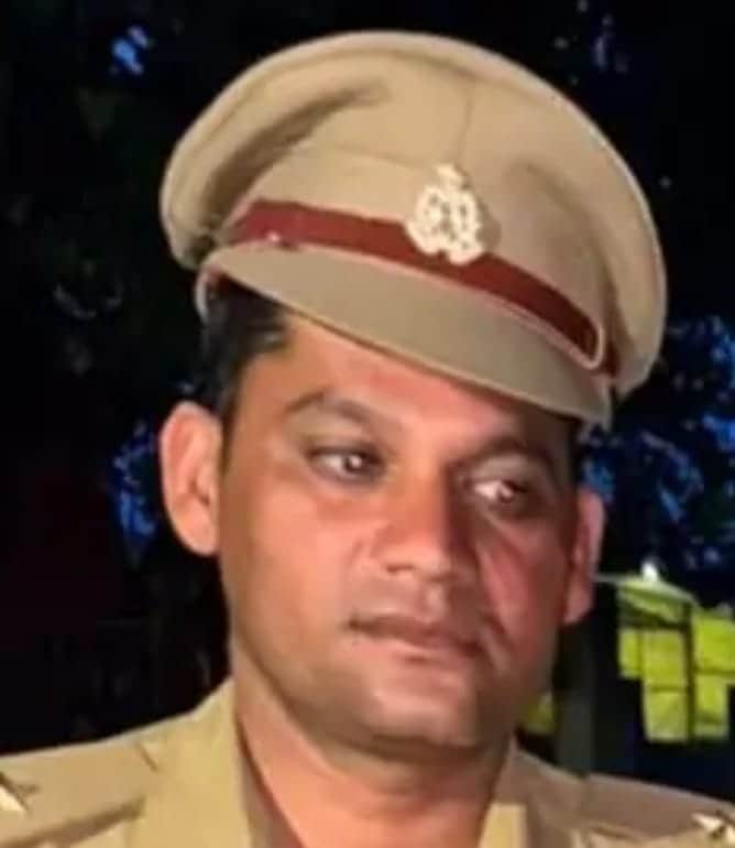 In-charge Rinku suspended for sleeping at the outpost during the Kanwar Yatra.