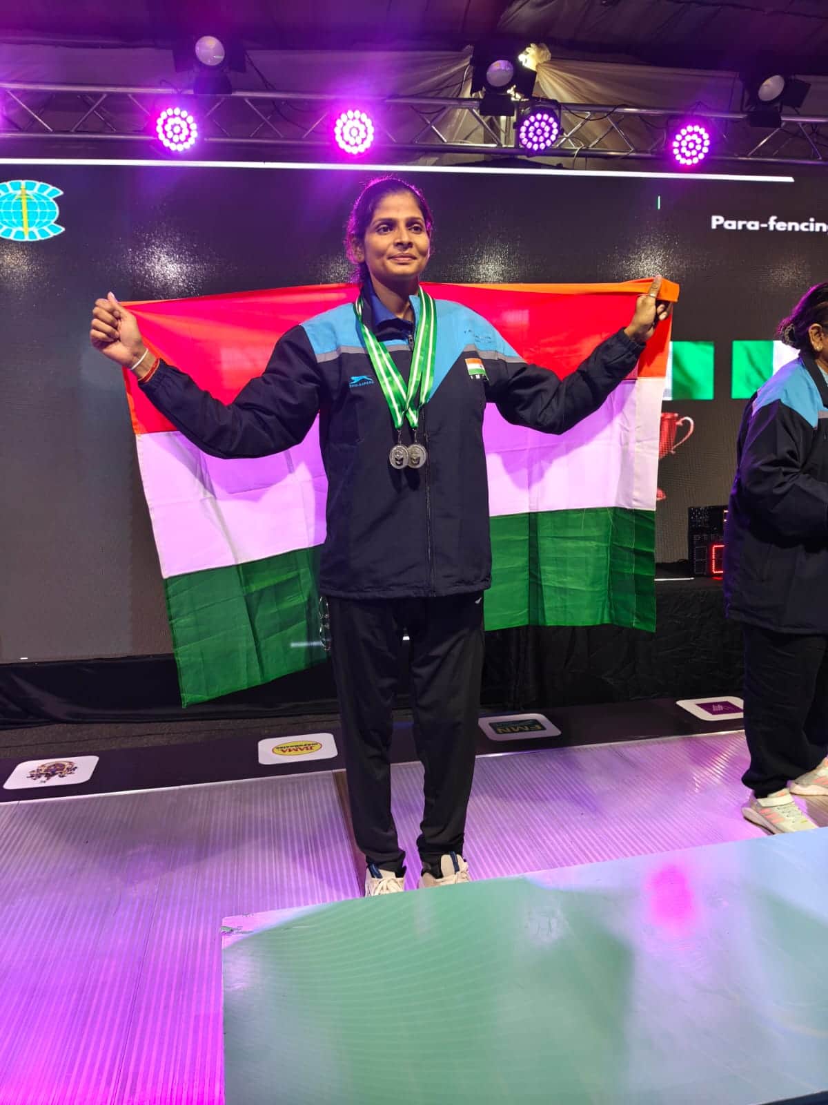Rekha wins silver in Para Commonwealth fencing