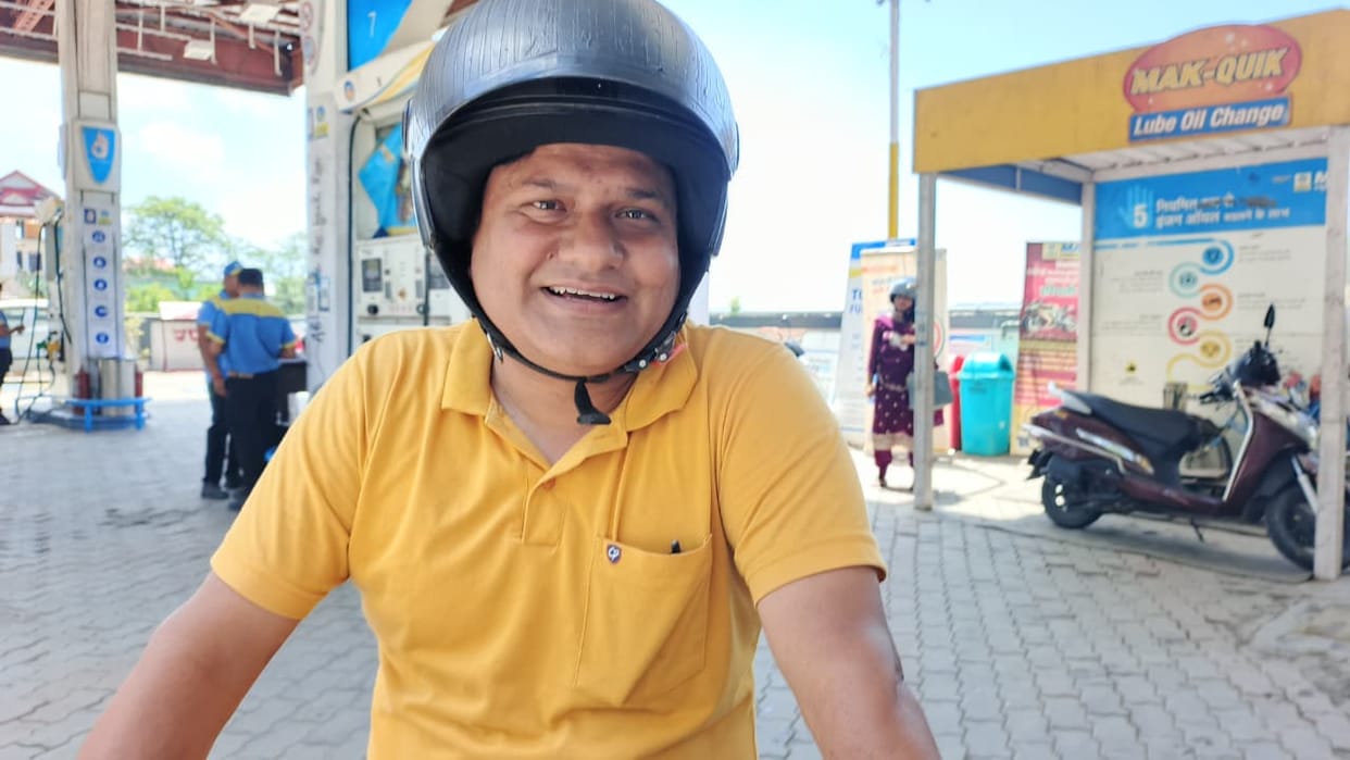 Rising petrol and diesel prices will increase the burden of inflation on ordinary families.