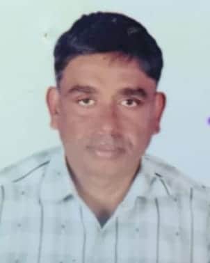 Farmer dies of electrocution while irrigating paddy field.