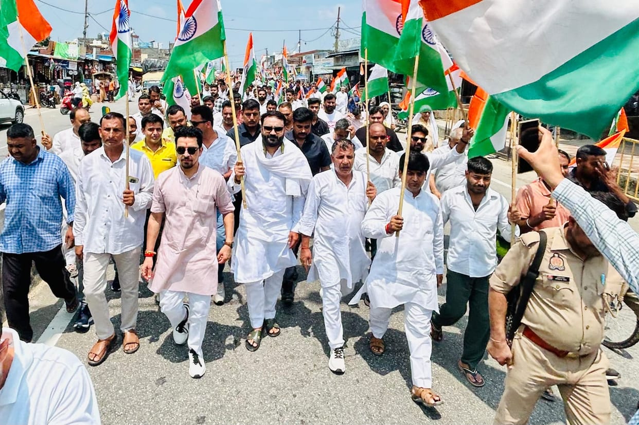 Tiranga Yatra taken out in Dabthua; village steeped in the spirit of patriotism.