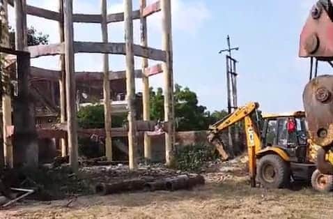 Work to demolish the water tank has begun; water supply will be affected for four days.