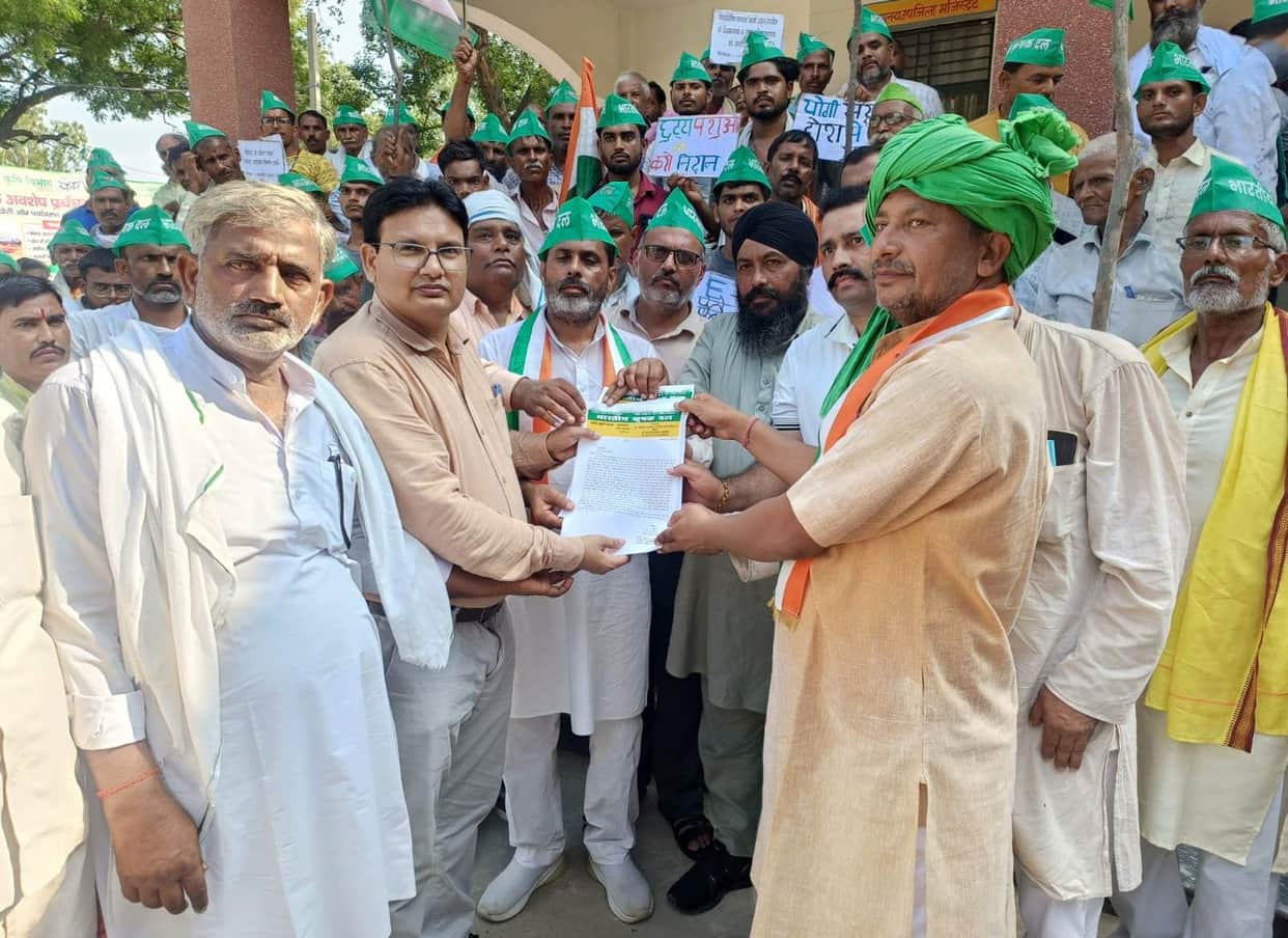 BHAKRD activists submitted a memorandum after undertaking a 10-km foot march.