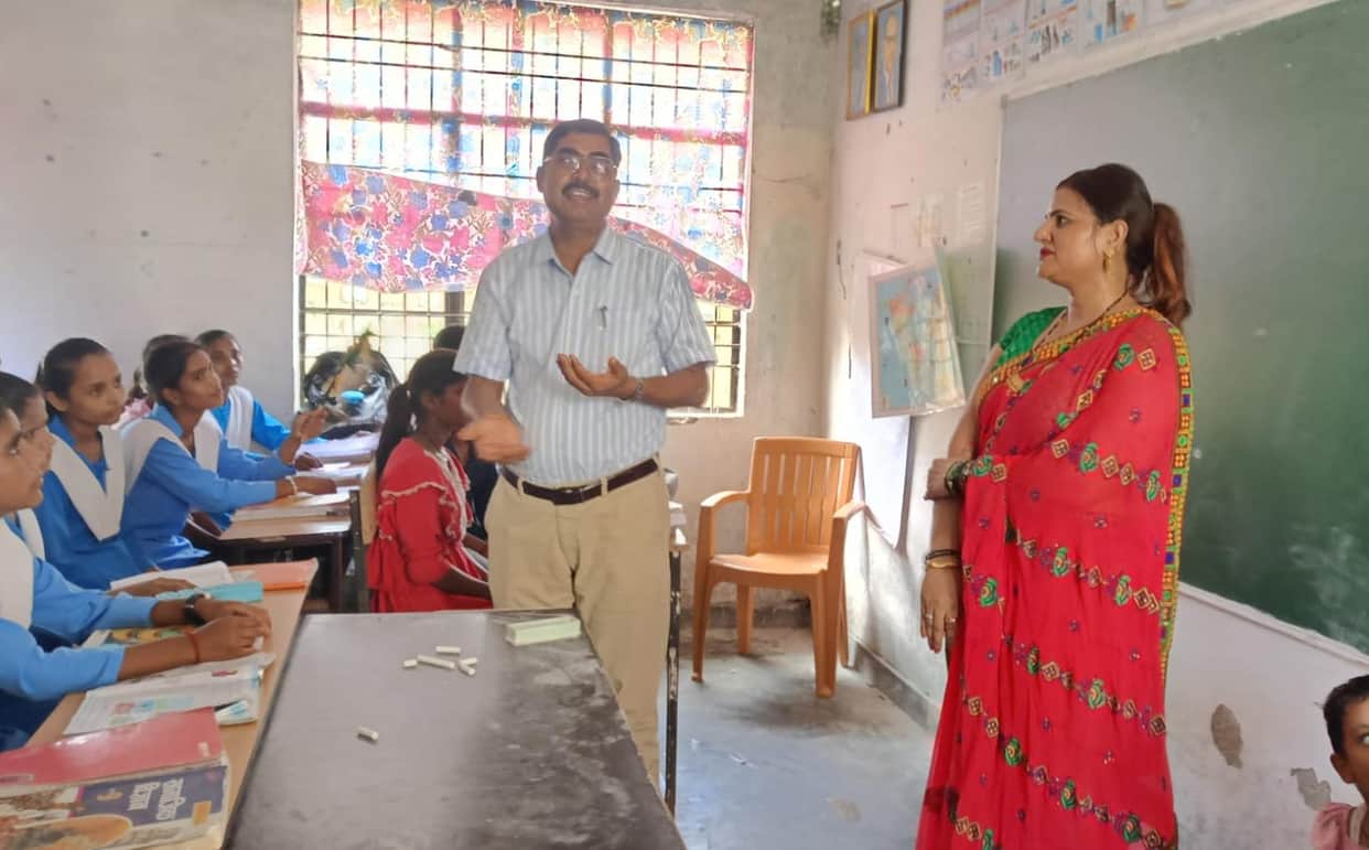The DIOS visited the classrooms and interacted with the students.