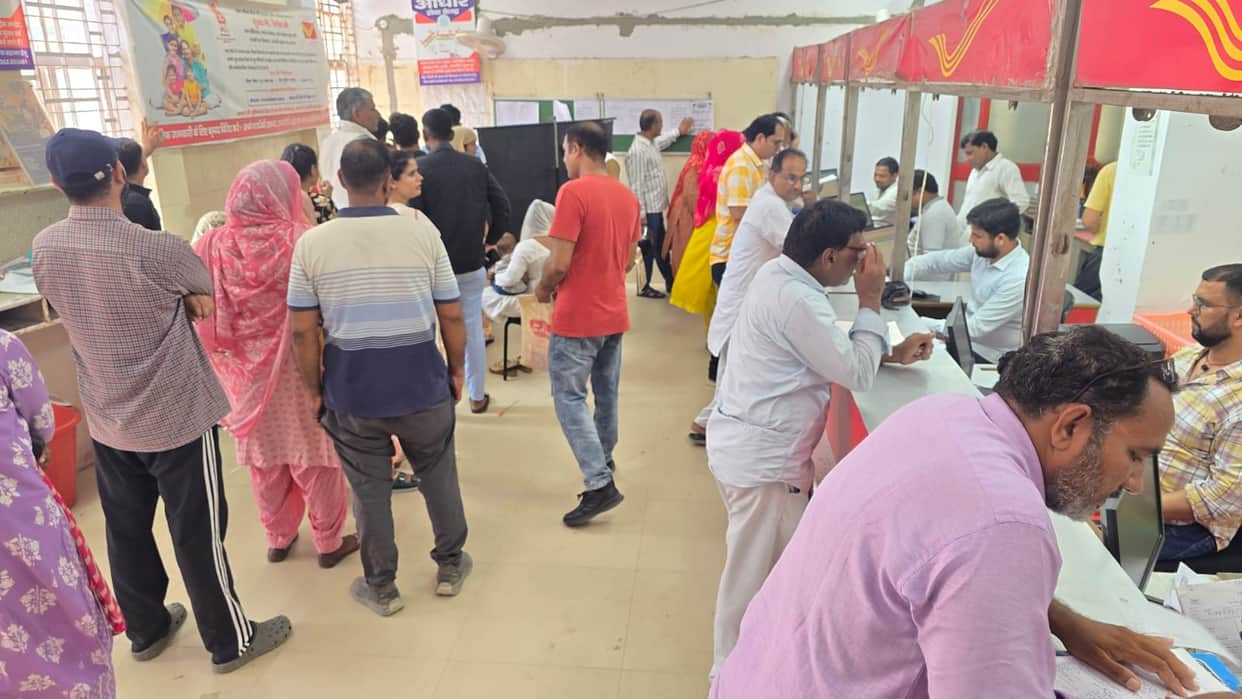 'Teej ki Kothali' sent by post across the country and the state.