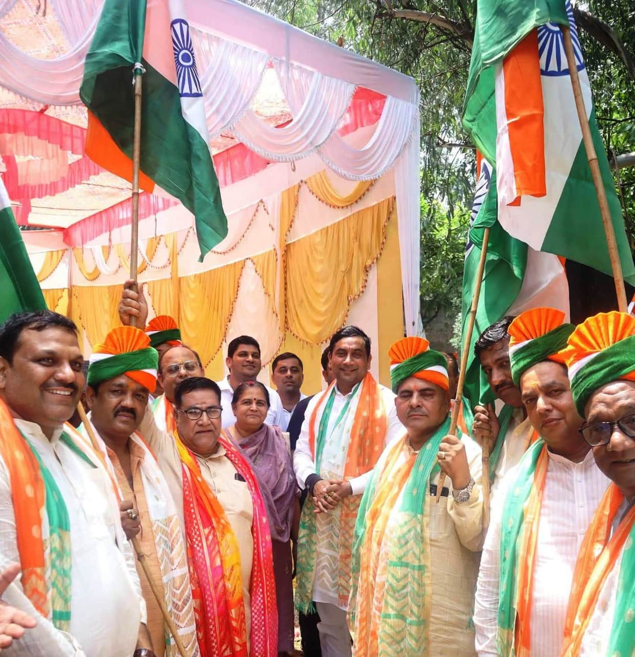 Bhakiyu Tikait took out a tricolor march in the district