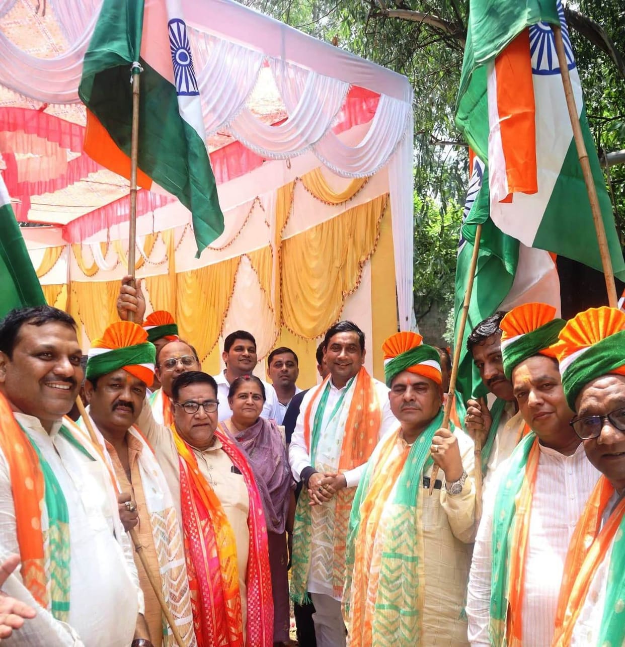 Bhakiyu Tikait took out a tricolor march in the district