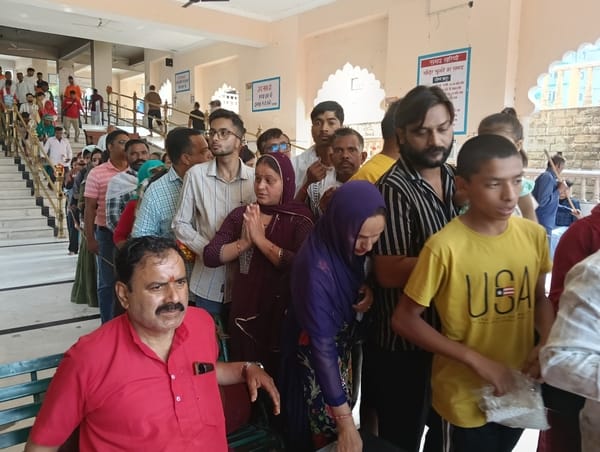 4,000 devotees sought blessings at the shrine of Goddess Chamunda.