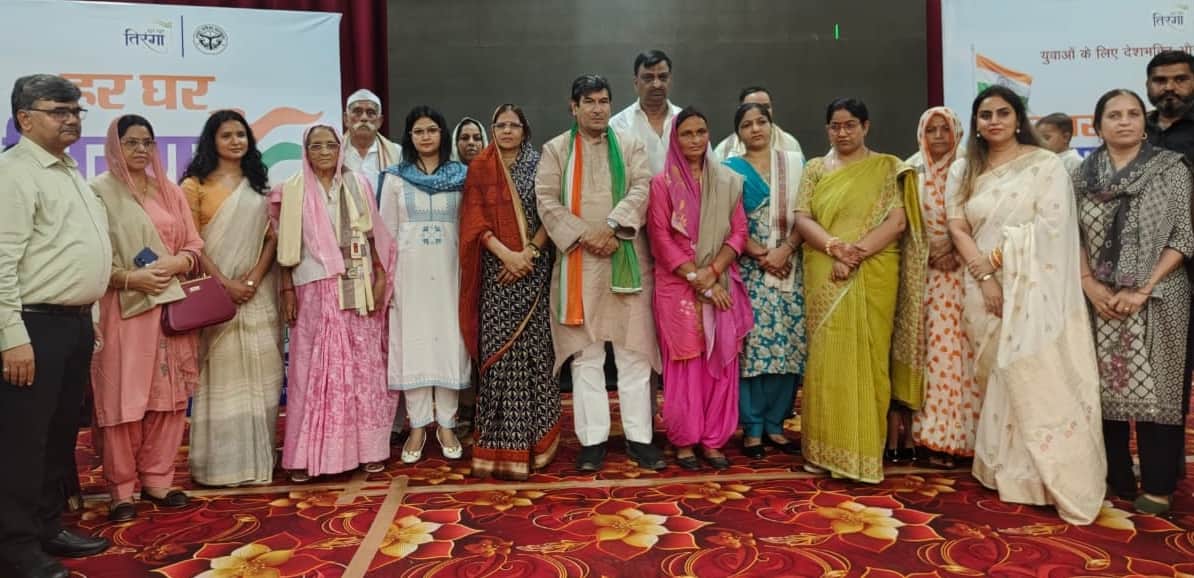 Families of freedom fighters were honored with shawls and certificates of appreciation