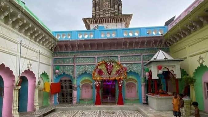 A secret passage in a 154-year-old temple... secrets of revolutionaries locked away