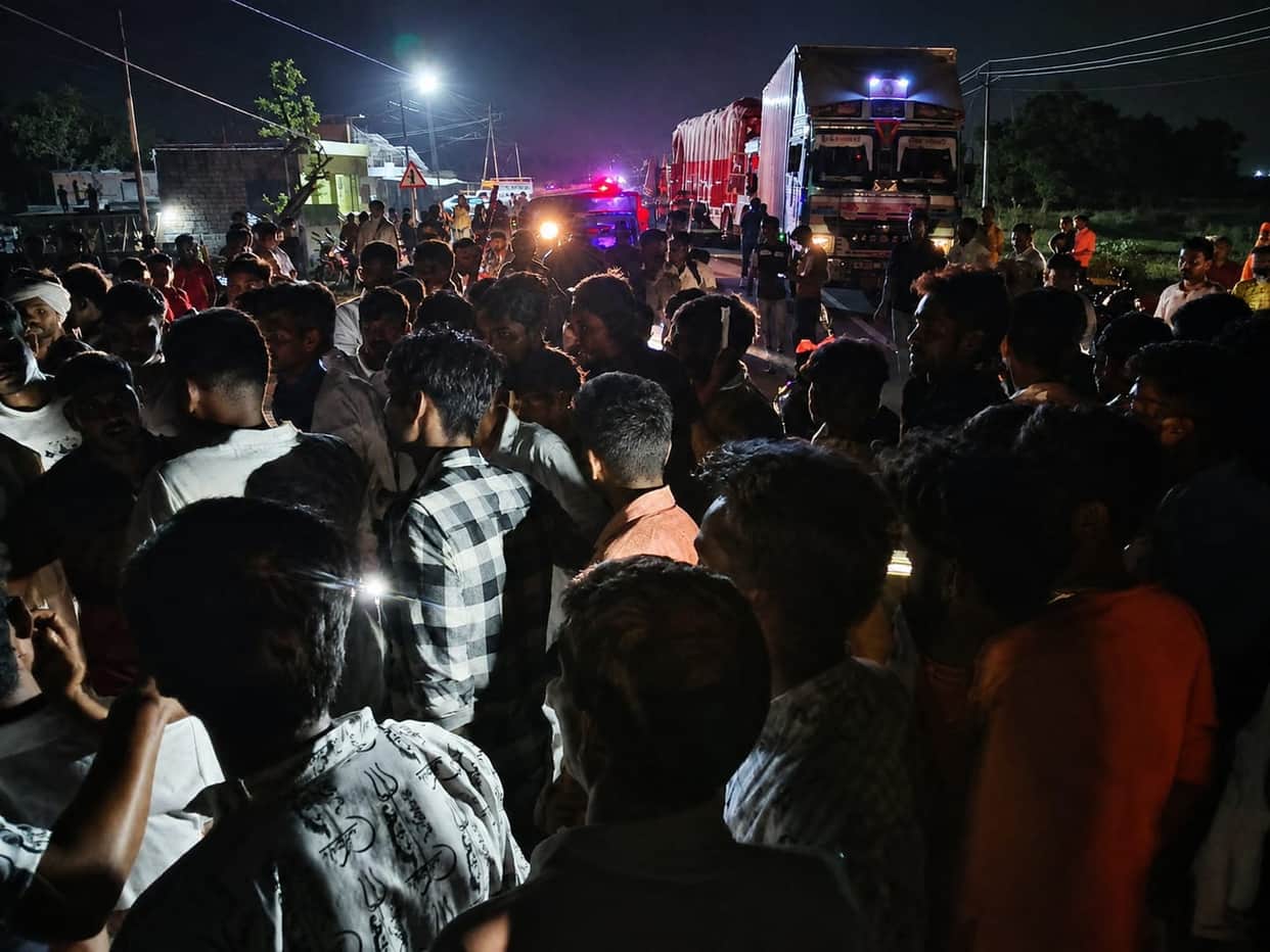Kanwariya killed, brother injured after being hit by dumper; traffic jam on highway.