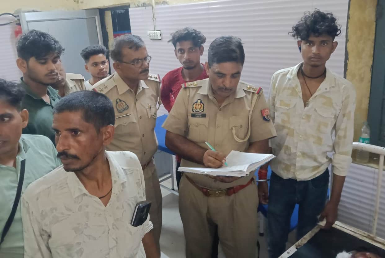 Collision between bike and bicycle near Chakori plant; youth dies.