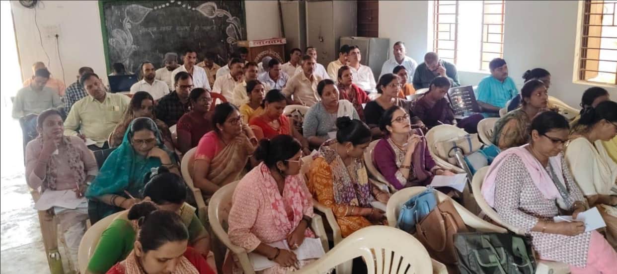 Training provided to conduct teaching in accordance with children's level of understanding.