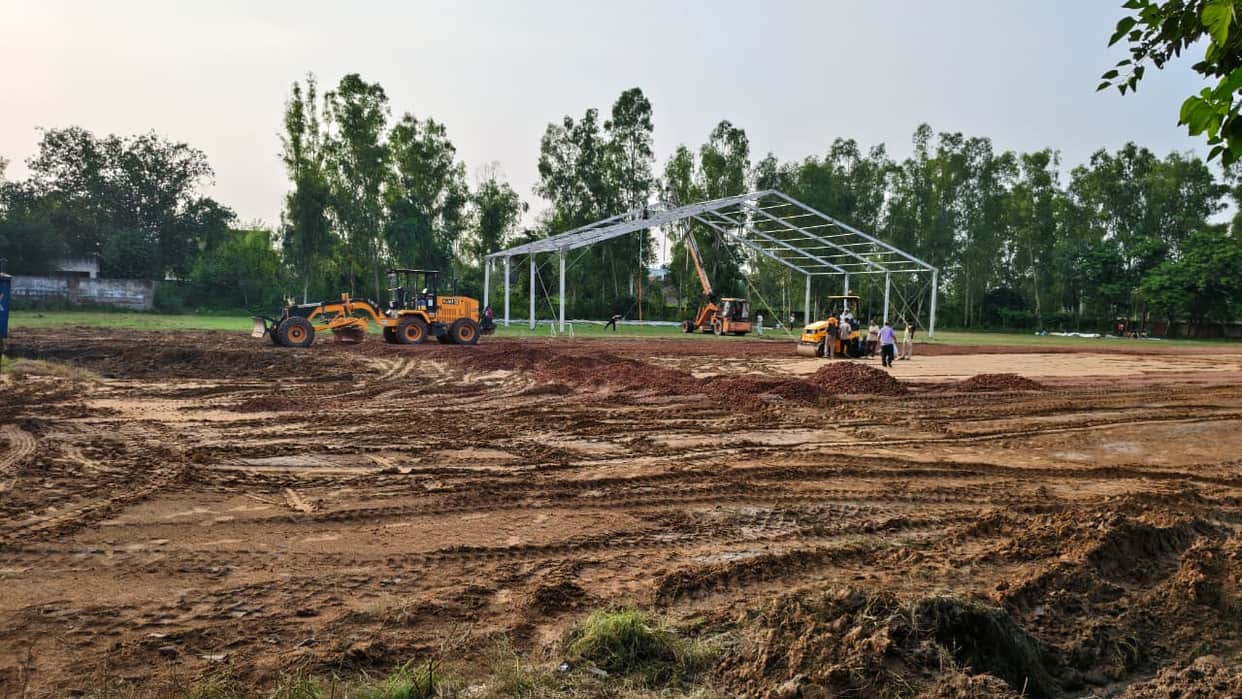 New Grain Market prepared as an alternative site.