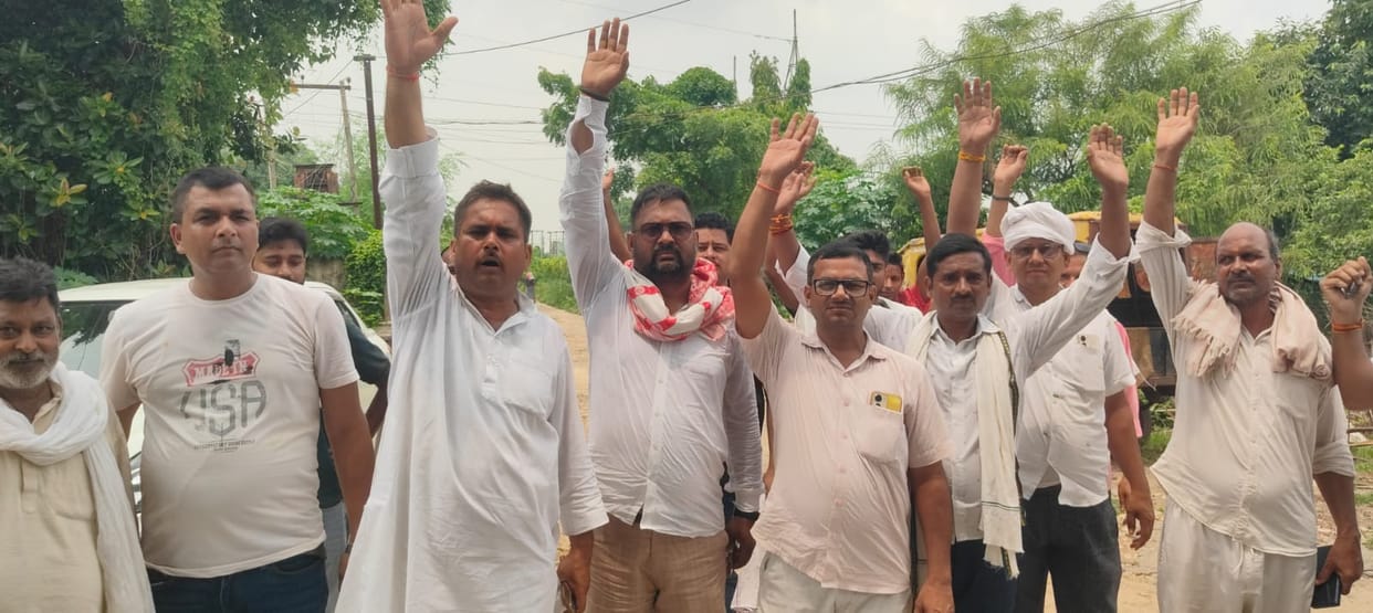 Villagers staged a protest over frequent power cuts.