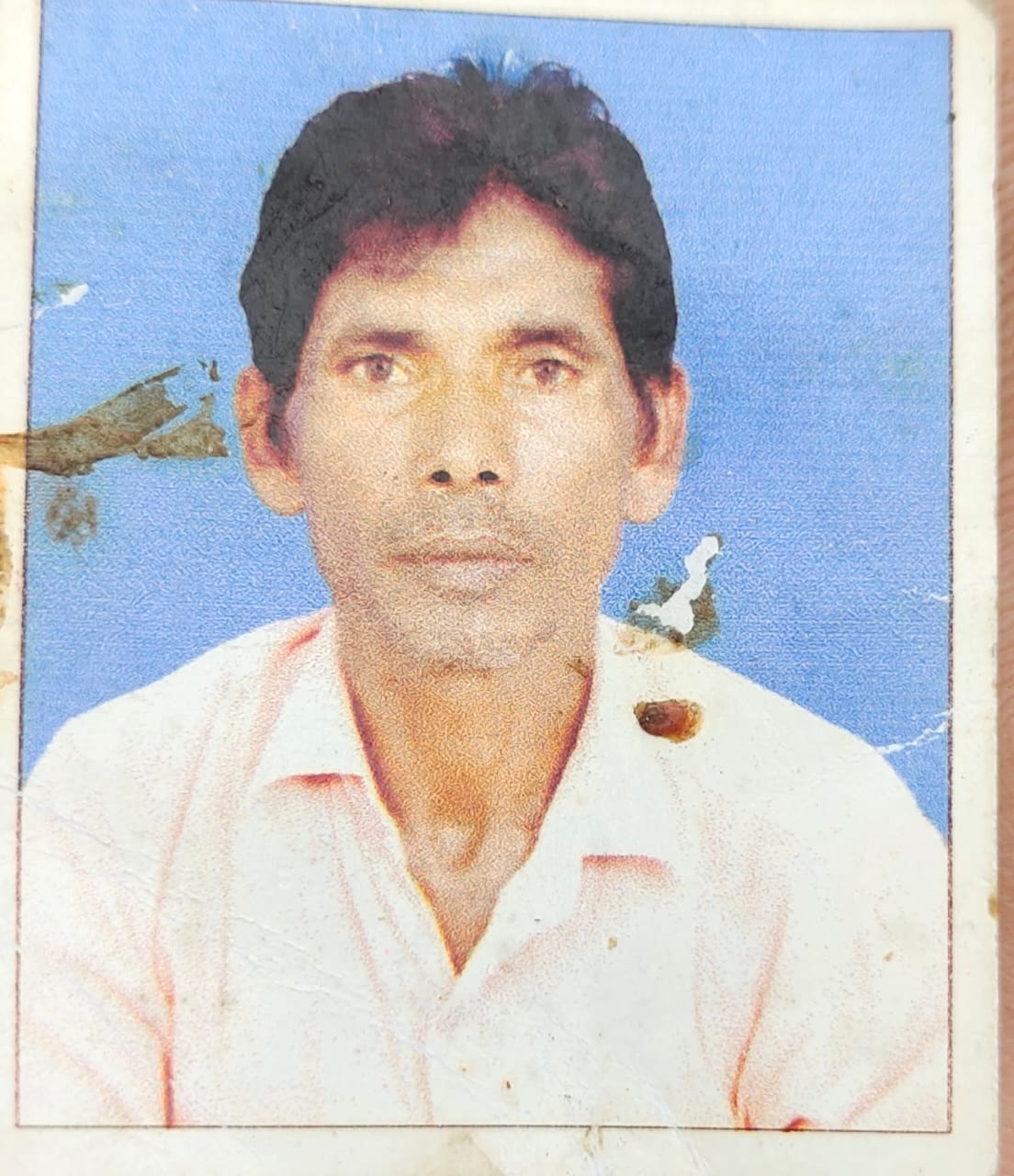 मृतक चौकीदार त्रिभुवन की फाइल फोटो