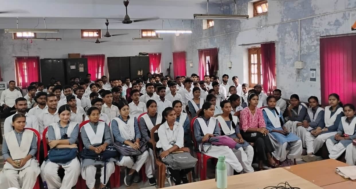 700 students learned the nuances of Artificial Intelligence