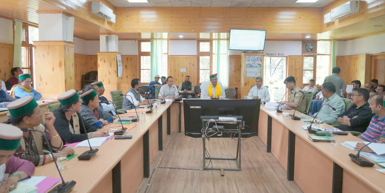 Departments should prioritize the resolution of public grievances