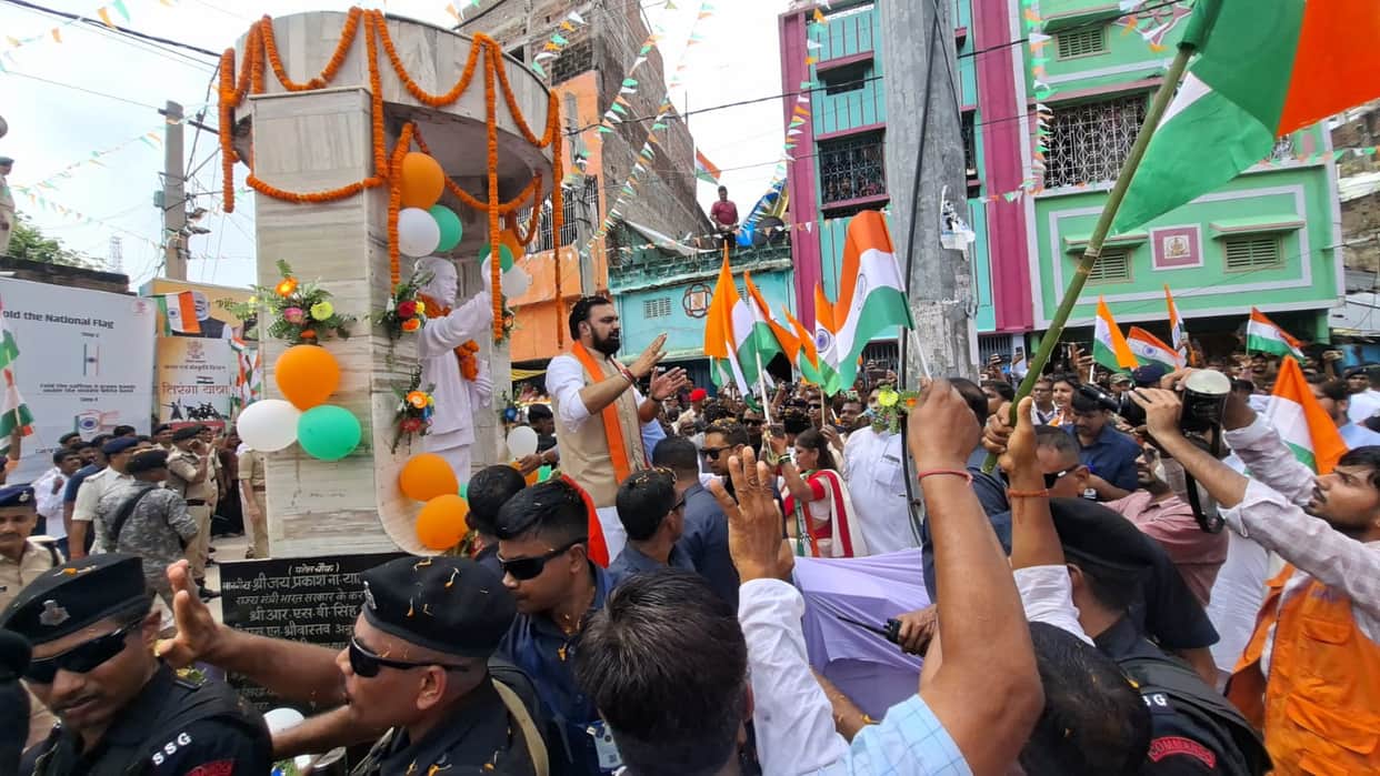 CM SAMRAT CHOUDHARY LEADS 1.5-KM TIRANGA YATRA IN HAVELI KHARAGPUR