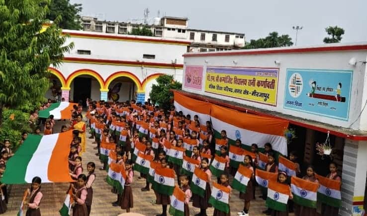 Children displayed a spirit of patriotism during the Tiranga Yatra.