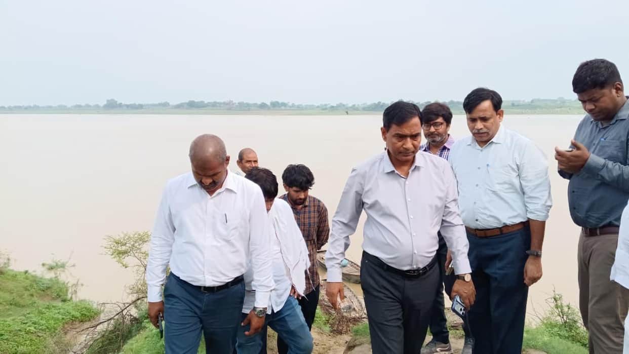 Water flow rising gradually; officials assess the situation in the villages.