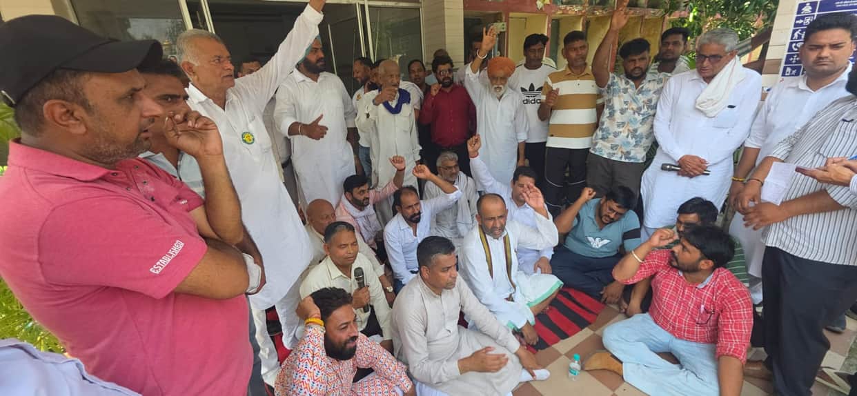 SE accused of abusive behavior; farmers staged a sit-in for seven hours