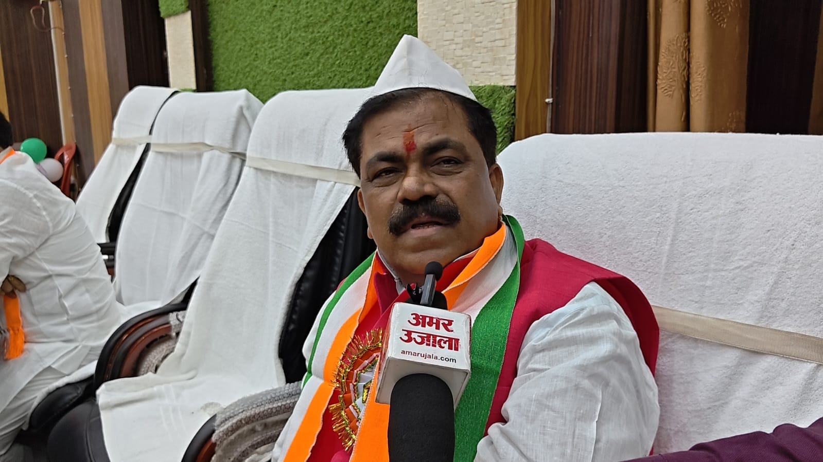 गयाजी नगर निगम के पूर्व डिप्टी मेयर सह स्टैंडिंग कमेटी सदस्य अखौरी ओंक