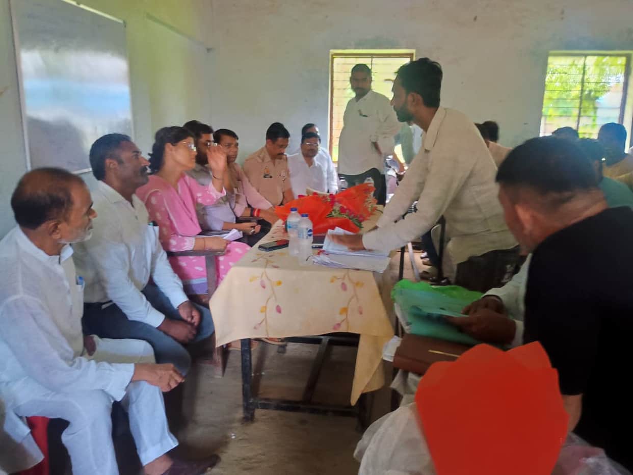 Hundreds of names missing from Panchayat voter list; issue exposed at public meeting