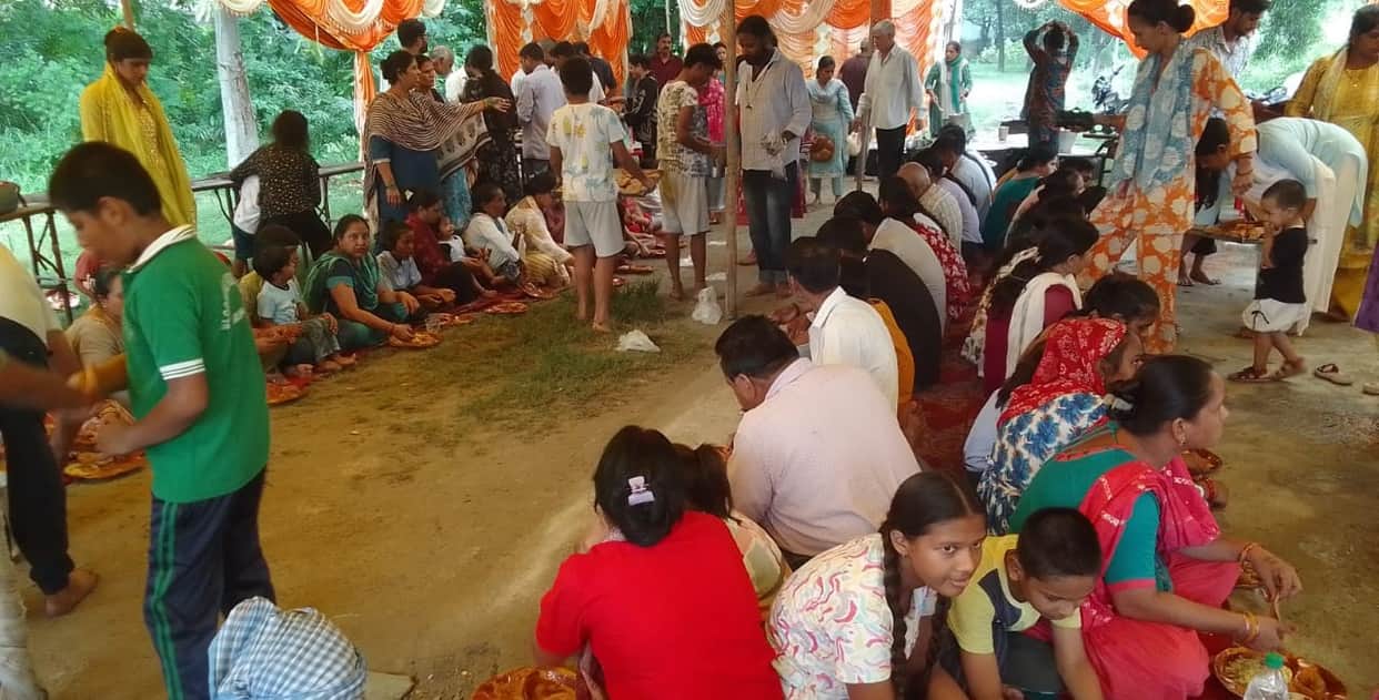 A community feast was held at the Siddheshwar Shiva Temple.