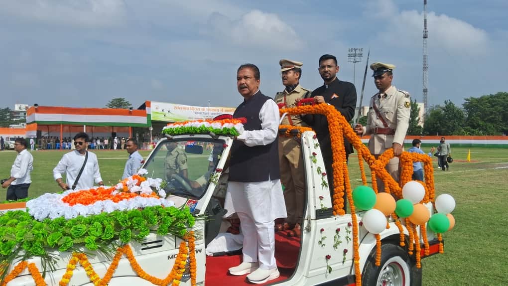 independence day dilip jaiswal flag hoisting development lake front marine drive central university
