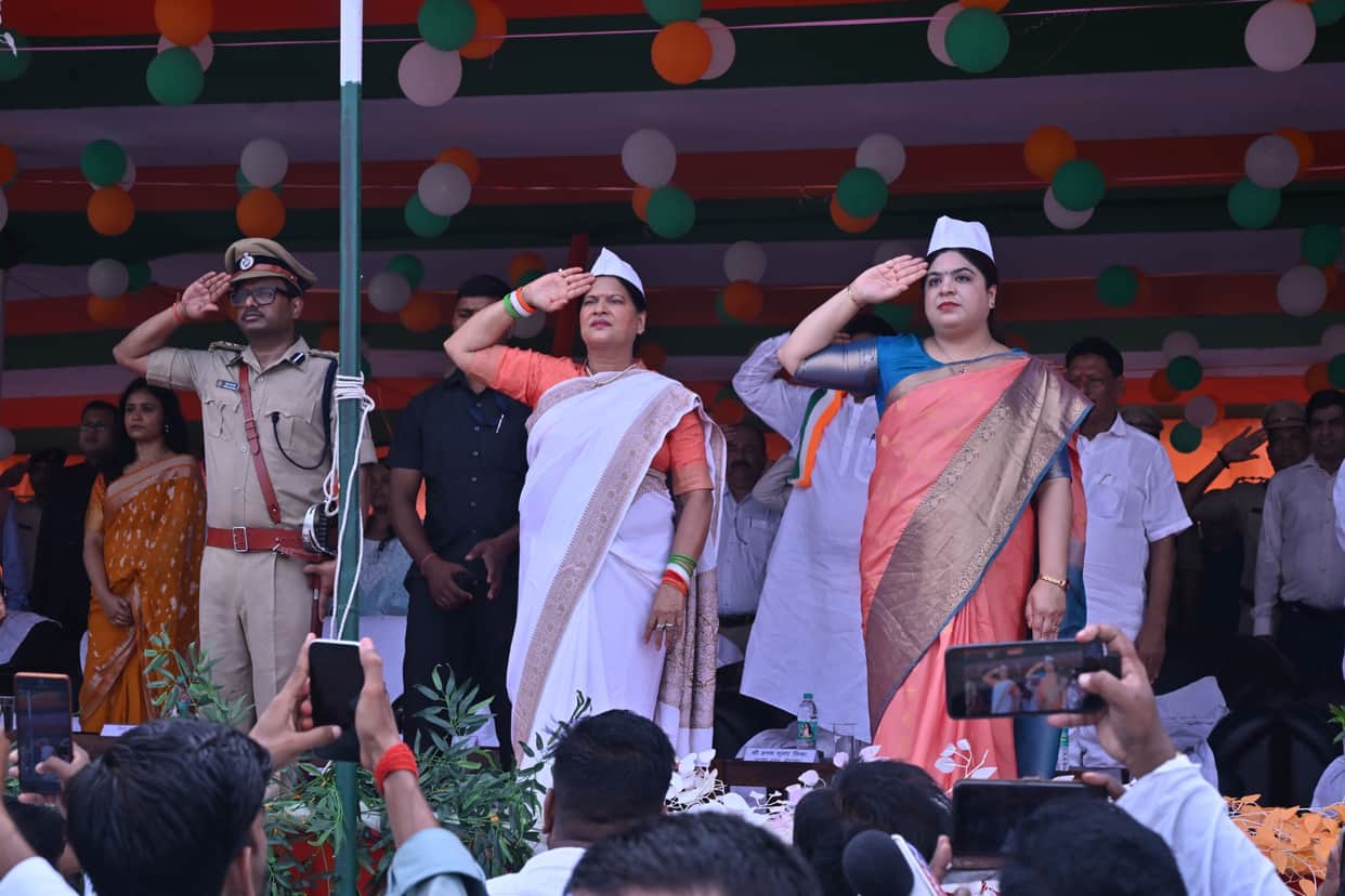 80th Independence Day: Tricolour hoisted by Bihar Goverment Minister in aurangabad bihar news today