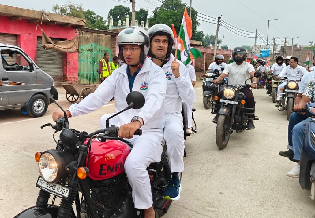 Patriotic songs echoed during the 25-kilometer bike rally