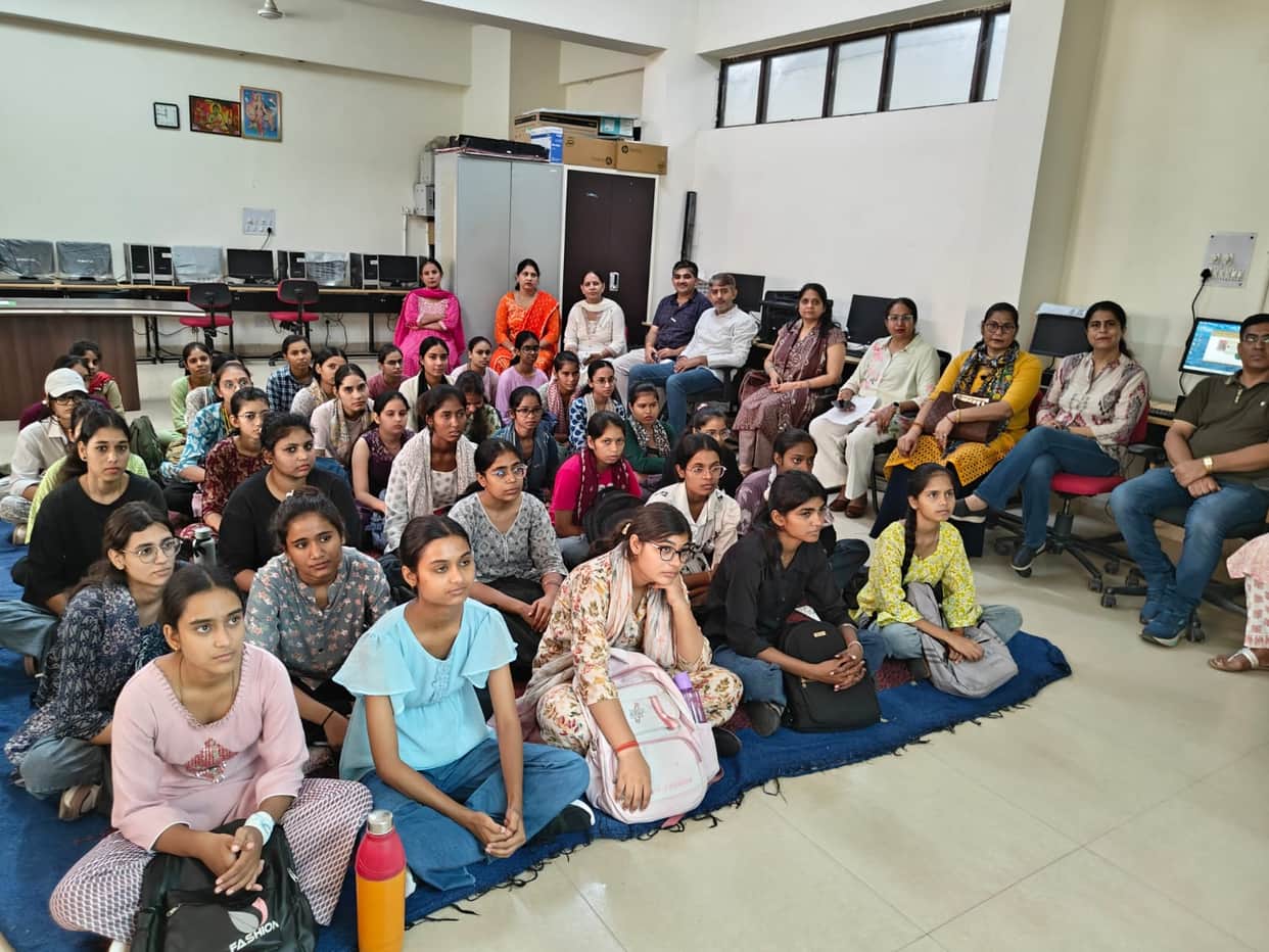 Message of national unity conveyed to students.