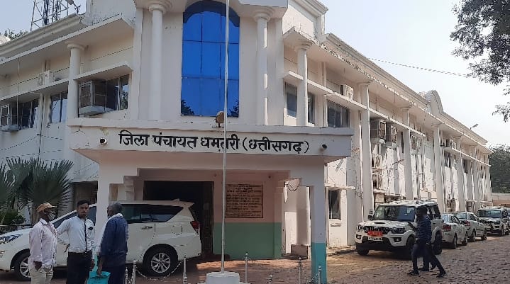 61 ग्राम पंचायत सचिवों के मूल प्रभार में बदलाव