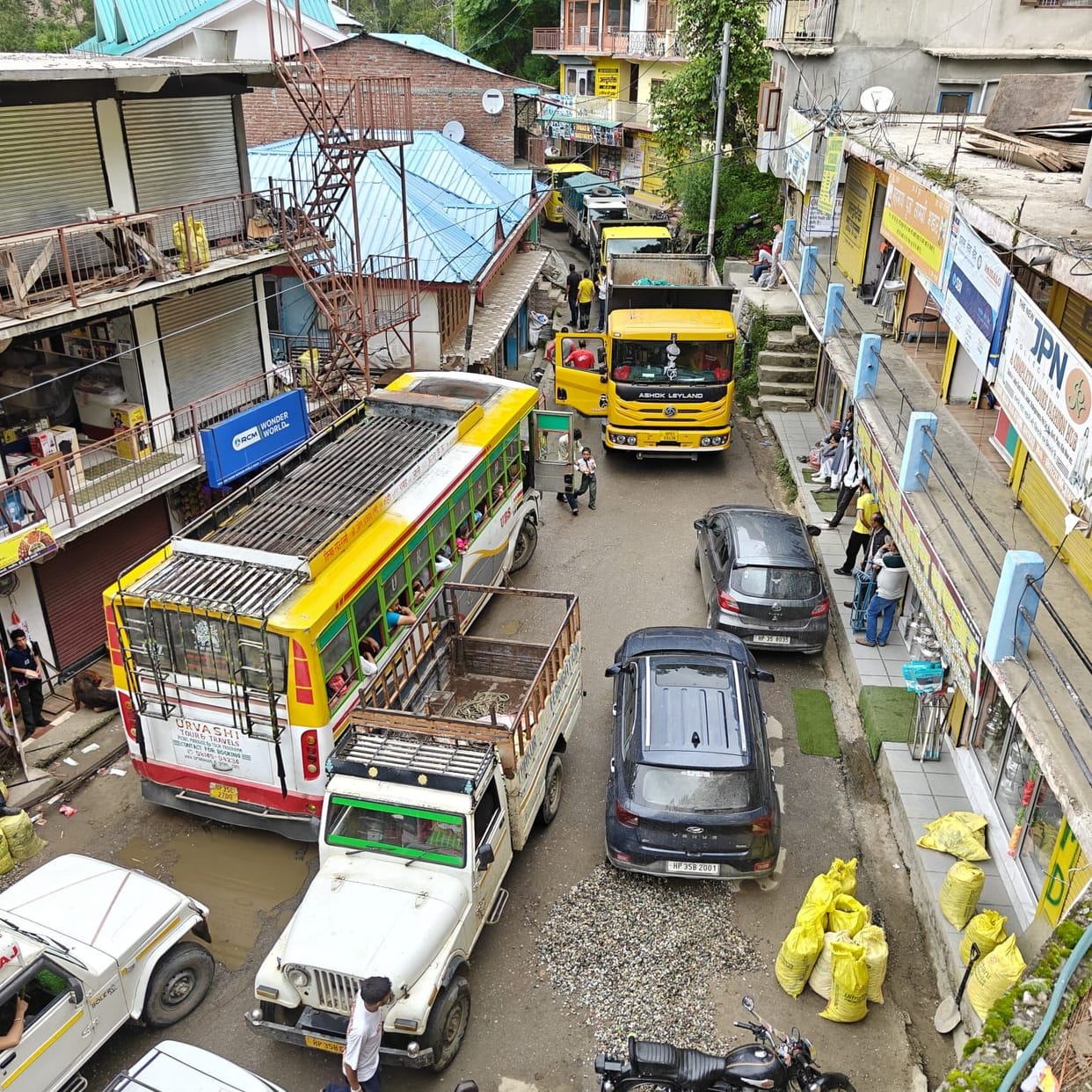 People are facing inconvenience due to traffic jams in Shwad