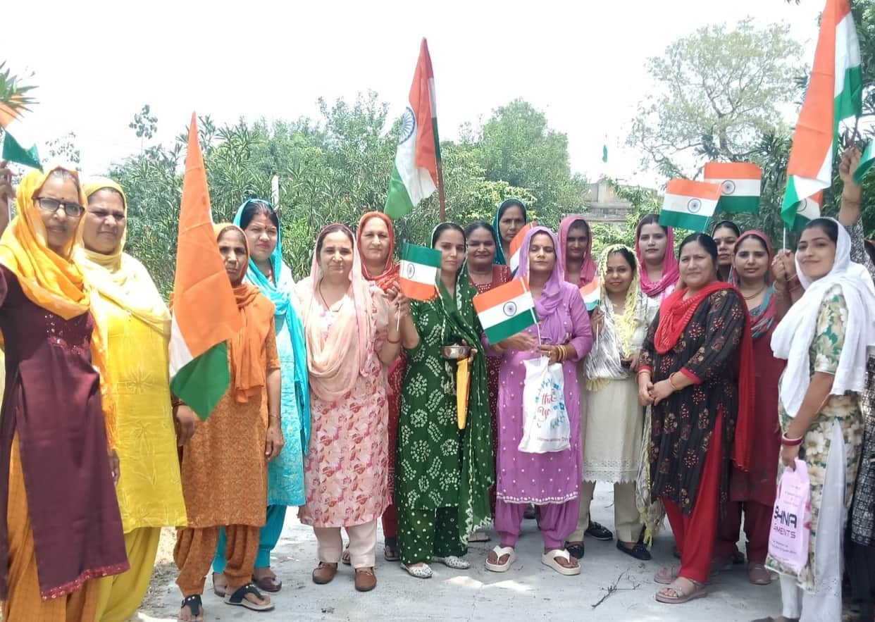 Women took out a Tiranga Yatra.