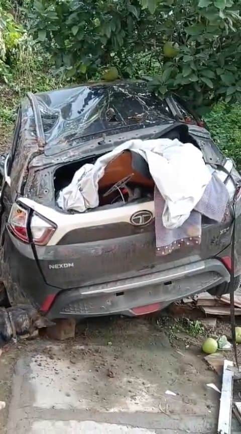 two injured in car accident