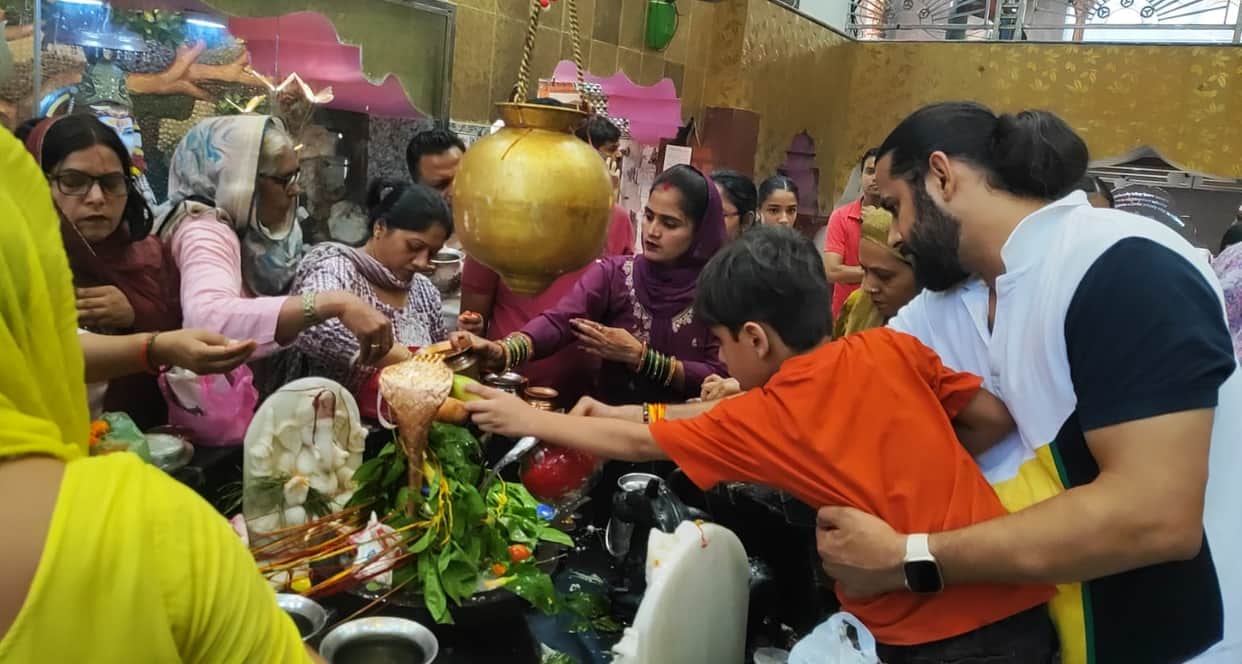 Devotees thronged to perform *Jalabhishek* on the third Monday of *Sawan*.