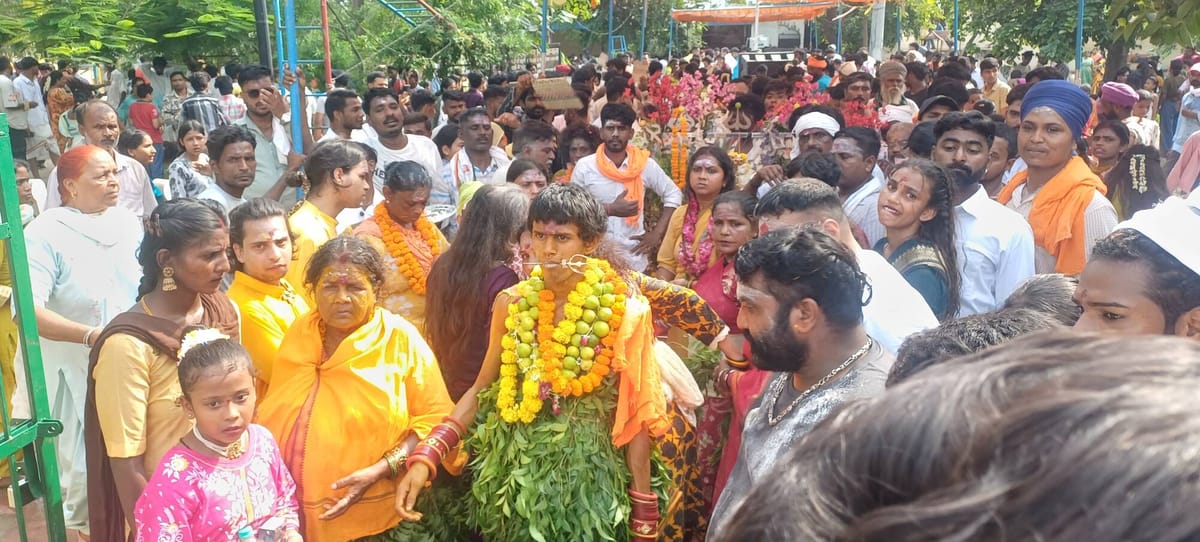 Ambala News: जीभ-गाल में पिरोया त्रिशूल और खींचा रथ